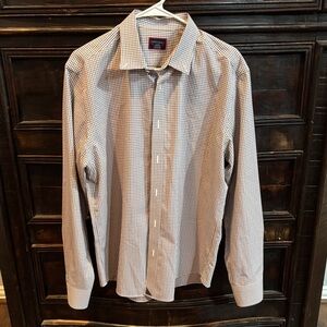Untuckit Wrinkle Free Maroon and Gray Shirt
